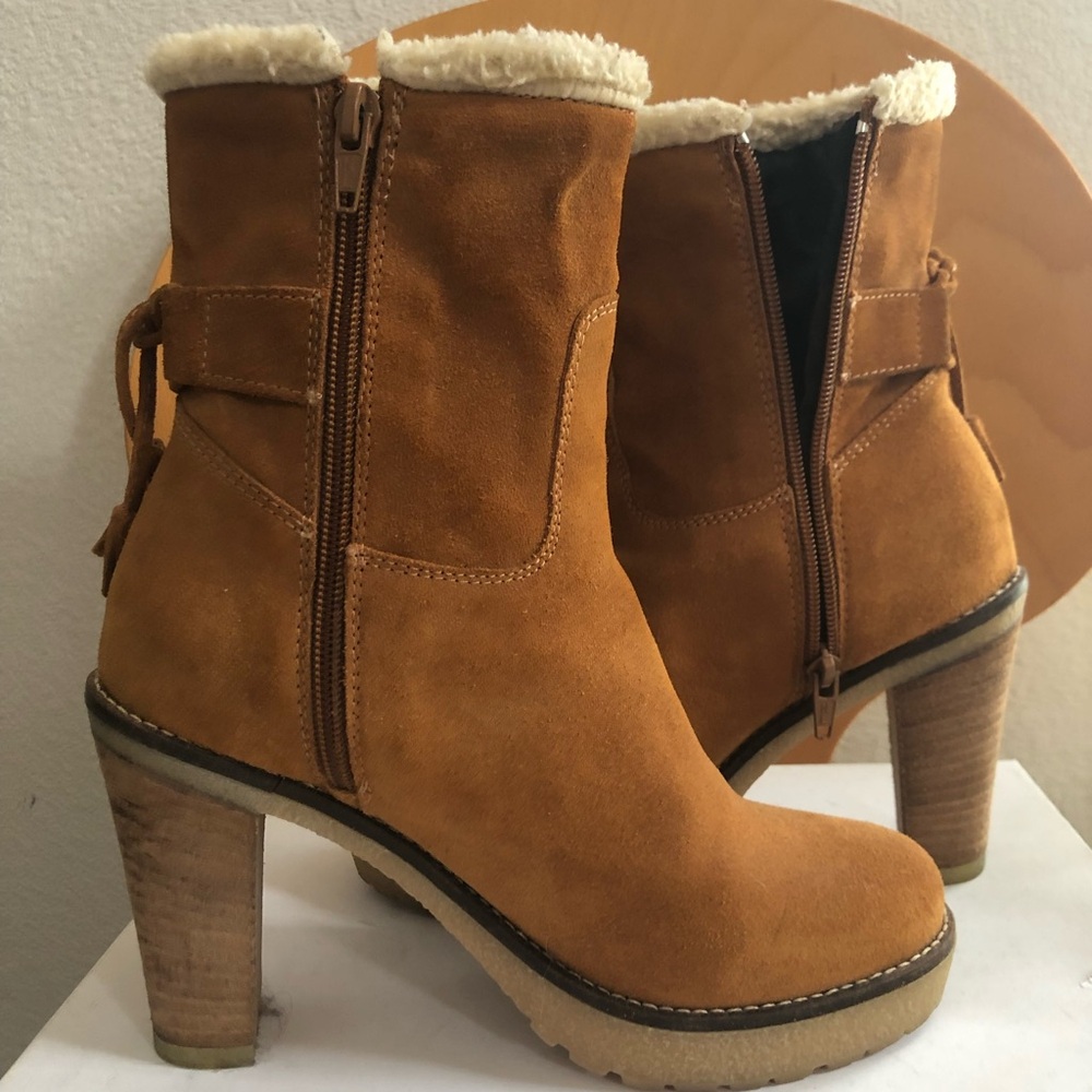 Sundance Dulce de Leche Tassle Boots - Picture 3 of 7